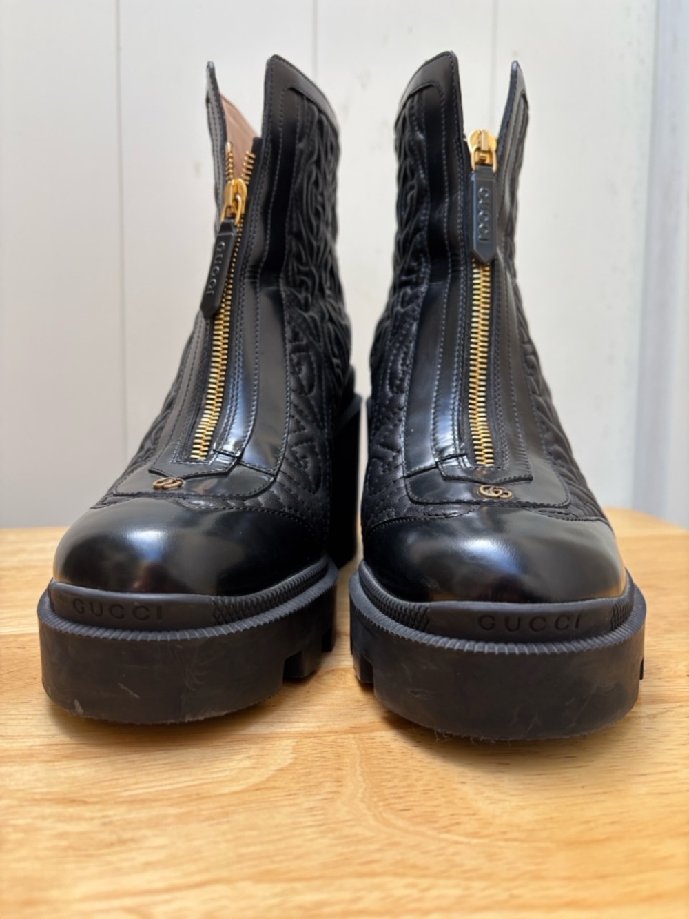 GUCCI Black Quilted Leather Zip-Front Women's Ankle Boots - Picture 7 of 16